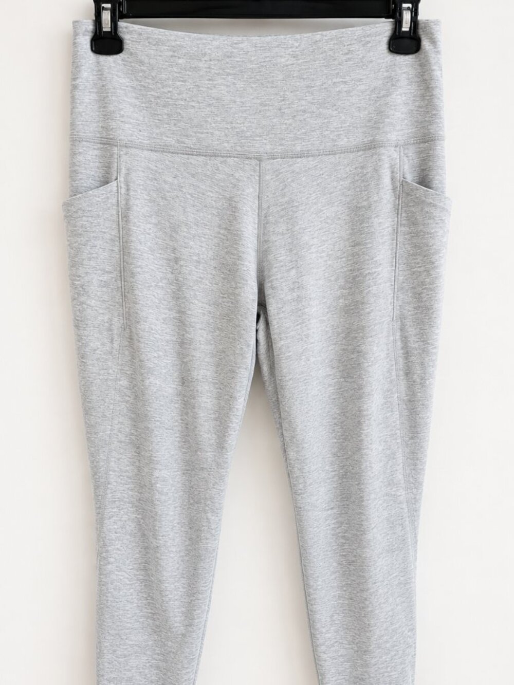 Athleta Salutation Stash Pocket II SoftLuxe Leggings Women’s XL Gray Heather